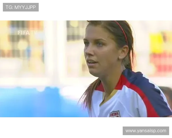 亚历克斯·摩根这生活真是反差大，赛场上女战神，私下却超宠孩子的样子让人怀疑人生！