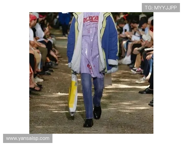 罗纳尔迪尼奥逛超市像钻进了邻居家，奢华和接地气能共存？